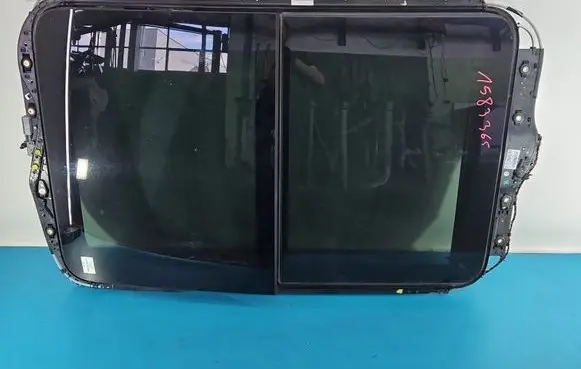 Skoda Yeti (5L) Sunroof set 7N0877041A IMPRK1583365