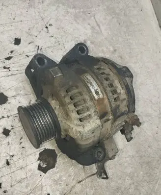 Toyota Avensis T250 Generator/alternator 270600G011