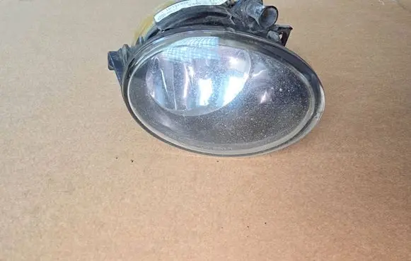 Volkswagen Touran I Front fog light 5K0941699A