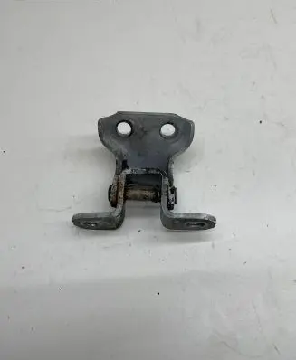Lexus IS 220D-250-350 Front door lower hinge 