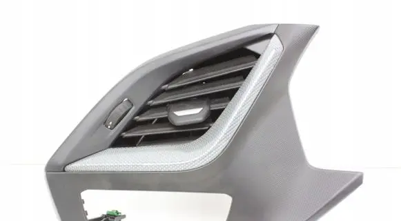BMW 1 F40 Dashboard side air vent grill/cover trim 7911477