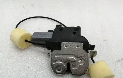 Mercedes-Benz S W221 Tailgate boot lock/latch motor A2217500085