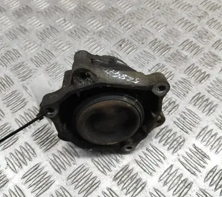 BMW 4 F32 F33 Engine mount bracket 6859411