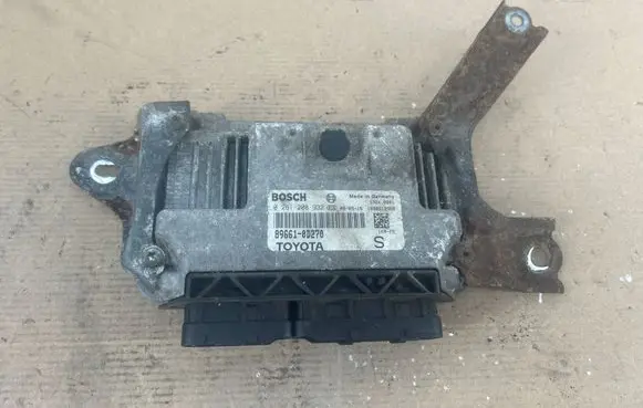 Toyota Yaris Engine control unit/module 896610D270 0261208932 1039S12559