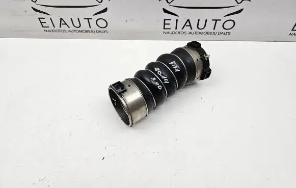 BMW 5 F10 F11 Intercooler hose/pipe 8513451
