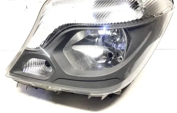 Mercedes-Benz Sprinter W906 Headlight/headlamp A9068205800