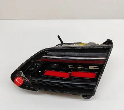 Volkswagen Arteon Shooting Brake Tailgate rear/tail lights 3G8945308AG