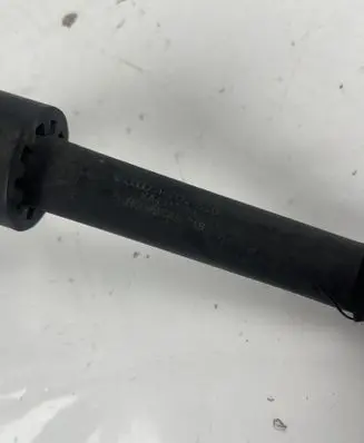 Volkswagen Transporter - Caravelle T5 Engine coolant pipe/hose 7H0122058D