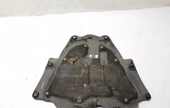 Dacia Sandero III Engine splash shield/under tray 758929087R