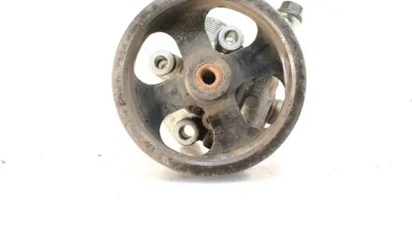 Toyota RAV 4 (XA20) Power steering pump