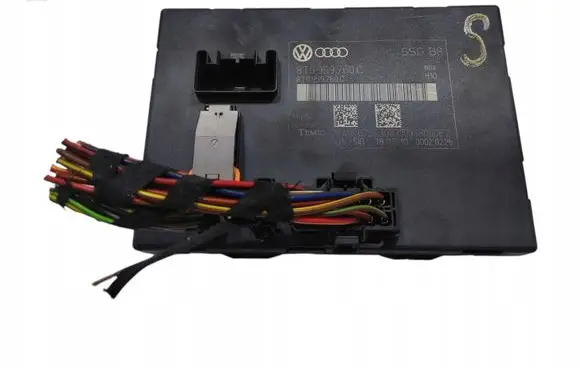 Audi A5 8T 8F Seat control module 8T0959760C
