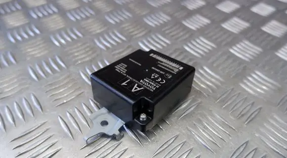 Toyota Corolla E210 E21 Door central lock control unit/module 897B002060