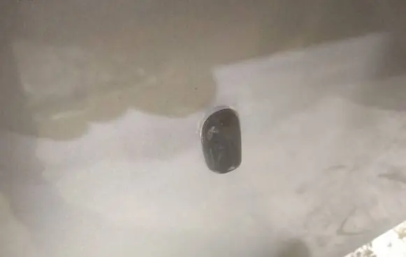 Windshield washer spray nozzle