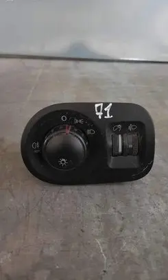 Seat Altea XL Headlight level height control switch 04059610