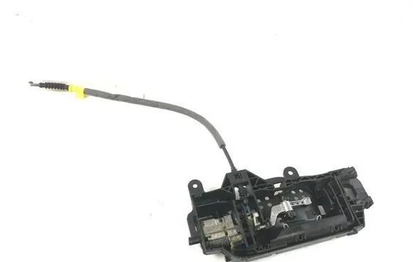 Rear door exterior handle/bracket