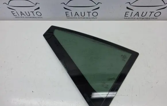 BMW X5 E70 Rear vent window glass E000214