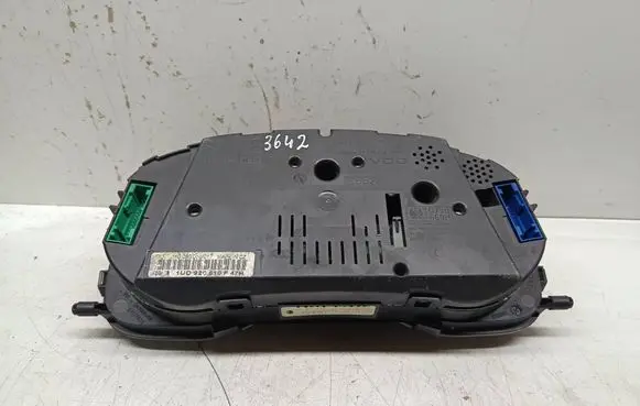 Skoda Octavia Mk1 (1U) Speedometer (instrument cluster) 1U0920810F 110080038017