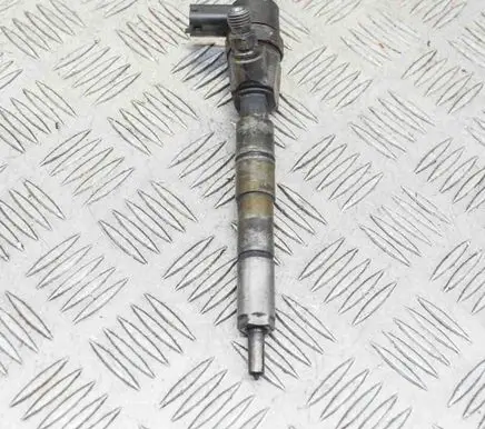 Opel Insignia A Fuel injector 0445110327