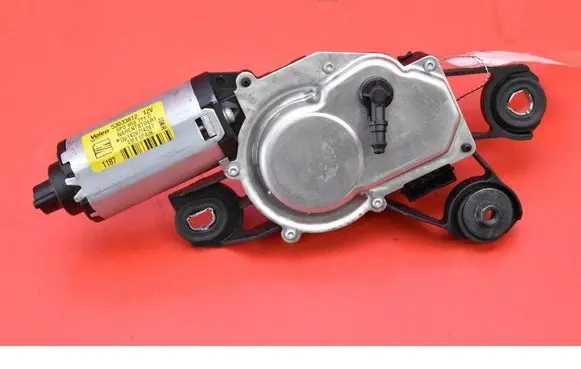 Seat Leon (1P) Rear window wiper motor 5P0955711C
