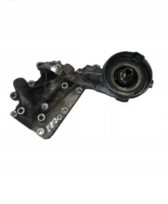 Subaru Legacy Oil filter mounting bracket