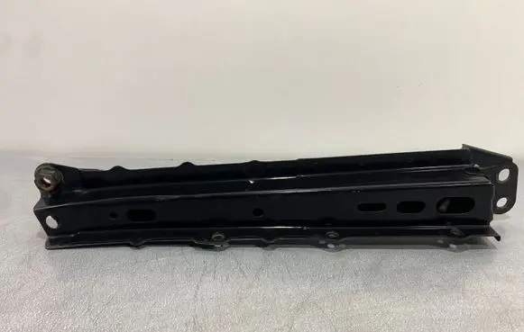 Toyota Prius (XW30) Front bumper shock/impact absorber 