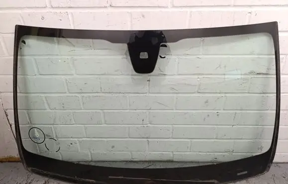 Mercedes-Benz E W213 Front windscreen/windshield window 43R001585