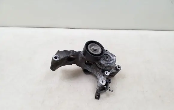 Opel Astra J Timing belt/chain tensioner T38498