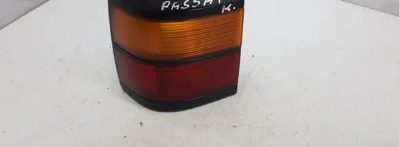Volkswagen PASSAT B3 Rear/tail lights 333945111