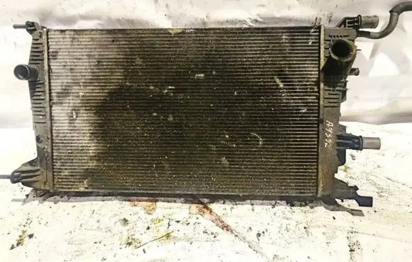 Renault Megane III Coolant radiator