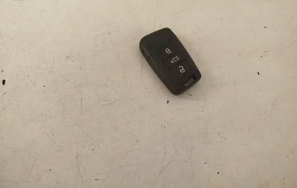 Volkswagen PASSAT B8 Ignition key/card BH8