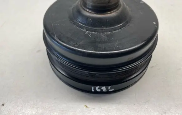Mercedes-Benz S C217 Crankshaft pulley A2780300103 2780300103