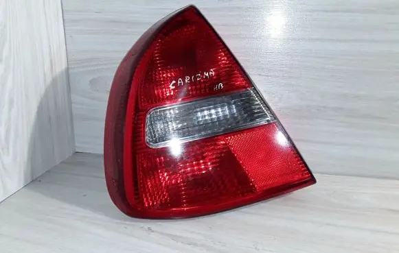 Mitsubishi Carisma Rear/tail lights