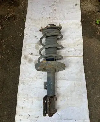 Hyundai i40 Front shock absorber/damper 546533Z230 1724