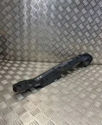 Audi Q7 4L Fender end trim 4G0821111