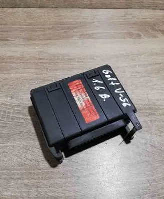 Volkswagen PASSAT B4 Ignition amplifier control unit KBA16636 HJS63010018