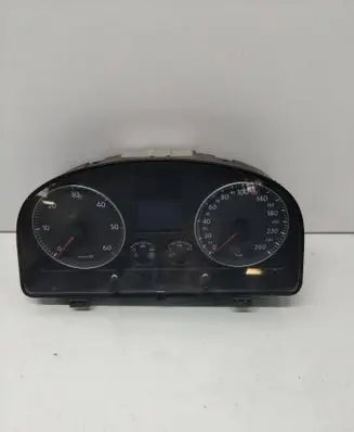 Volkswagen Touran I Speedometer (instrument cluster) V3350110 VWZ7Z0C8559979 1T0920860G