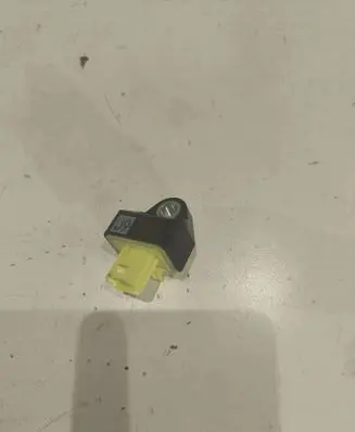 Toyota RAV 4 (XA50) Airbag deployment crash/impact sensor 8983147050 5377NZN1M