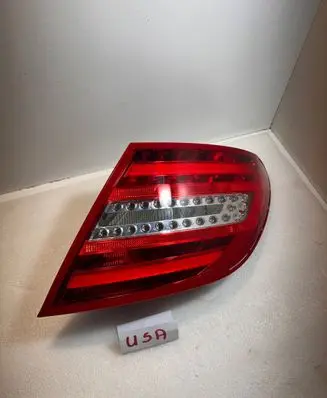 Mercedes-Benz C W204 Rear/tail lights A2049060703