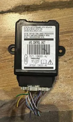Ford Mondeo MK IV Light module LCM 7S7113K031AJ