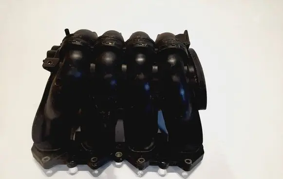 Peugeot 207 Intake manifold