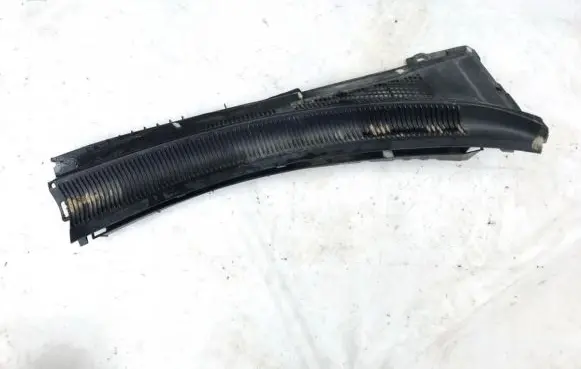 Mazda 6 Wiper trim