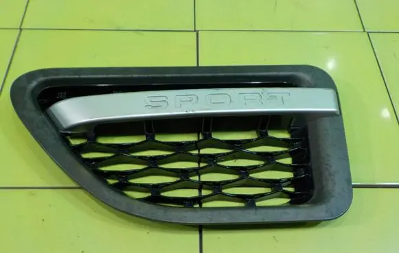 Land Rover Range Rover Sport L320 Front arch trim PRZOD