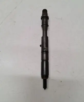 Audi A6 S6 C5 4B Fuel injector 059130201G