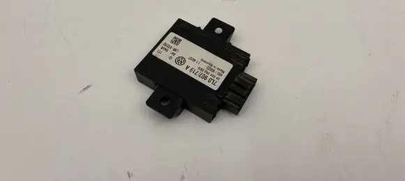 Volkswagen Touareg I Alarm control unit/module 7L0907719A