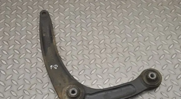 Peugeot RCZ Front lower control arm/wishbone 884980