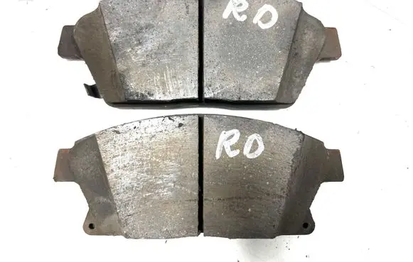Chevrolet Volt I Brake pads (front) 