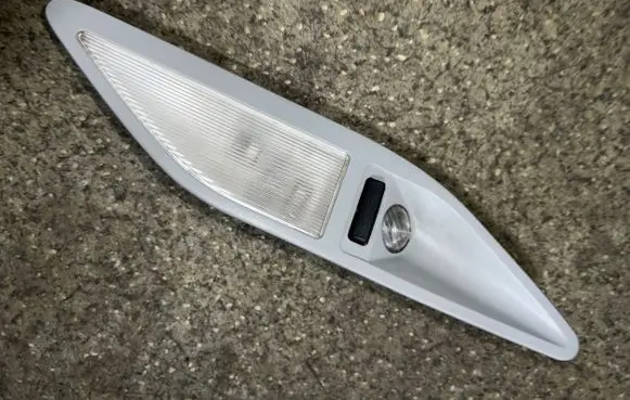 BMW 5 E39 Rear seat light 8363612