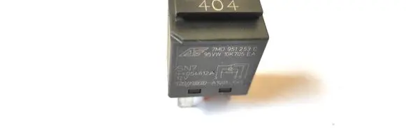 Volkswagen PASSAT B6 Other relay 7M0951253C