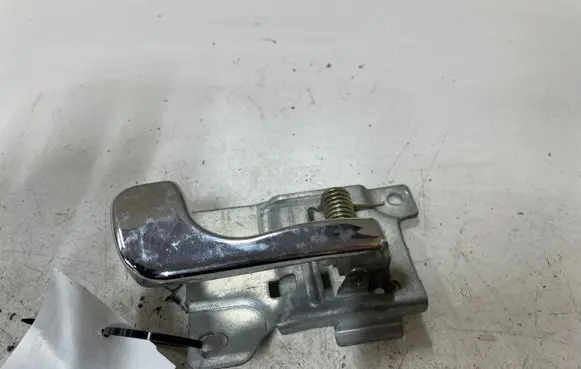 Mitsubishi Pajero Front door interior handle