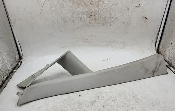 Seat Leon (1P) (A) pillar trim 